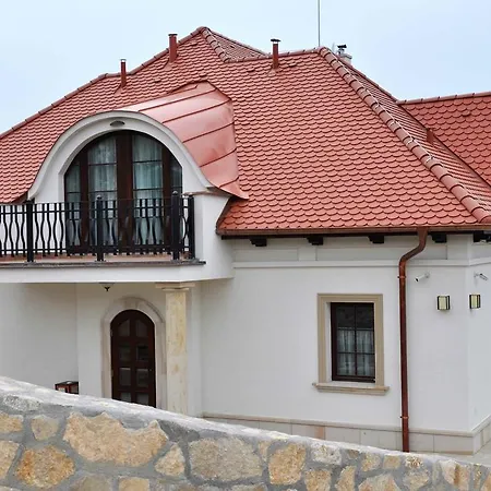 Golf Maxim Guest house *