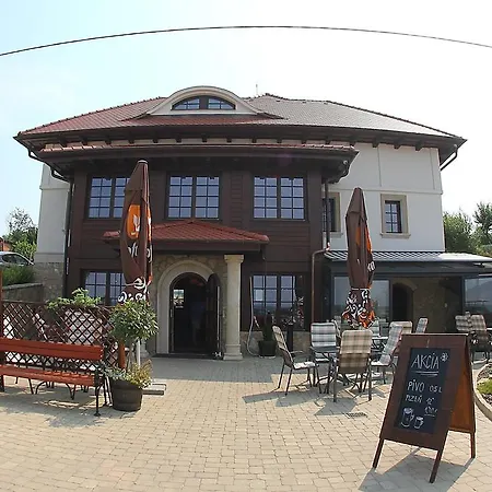 Golf Maxim Guest house